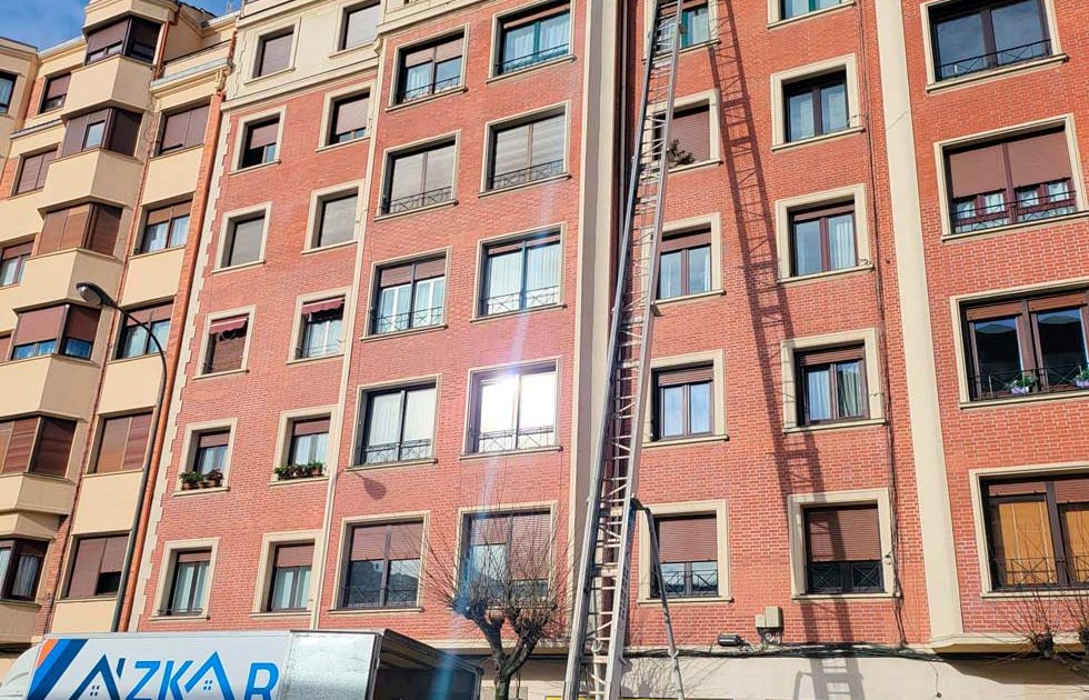 Alquiler de plataforma elevadora en Bilbao