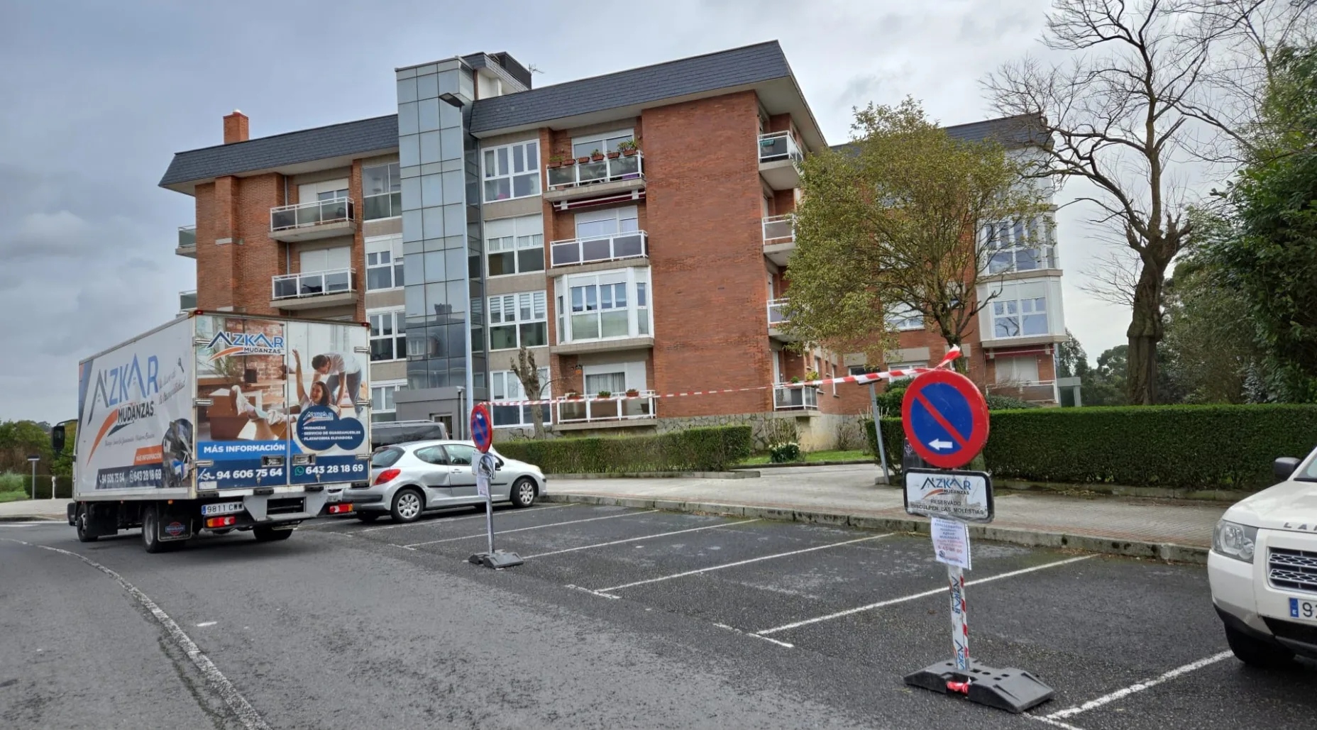 Camión de Azkar Mudanzas para Camión de zkar Mudanzas para mudanzas de Bilbao a Madridmudanzas de Bilbao a Madrid